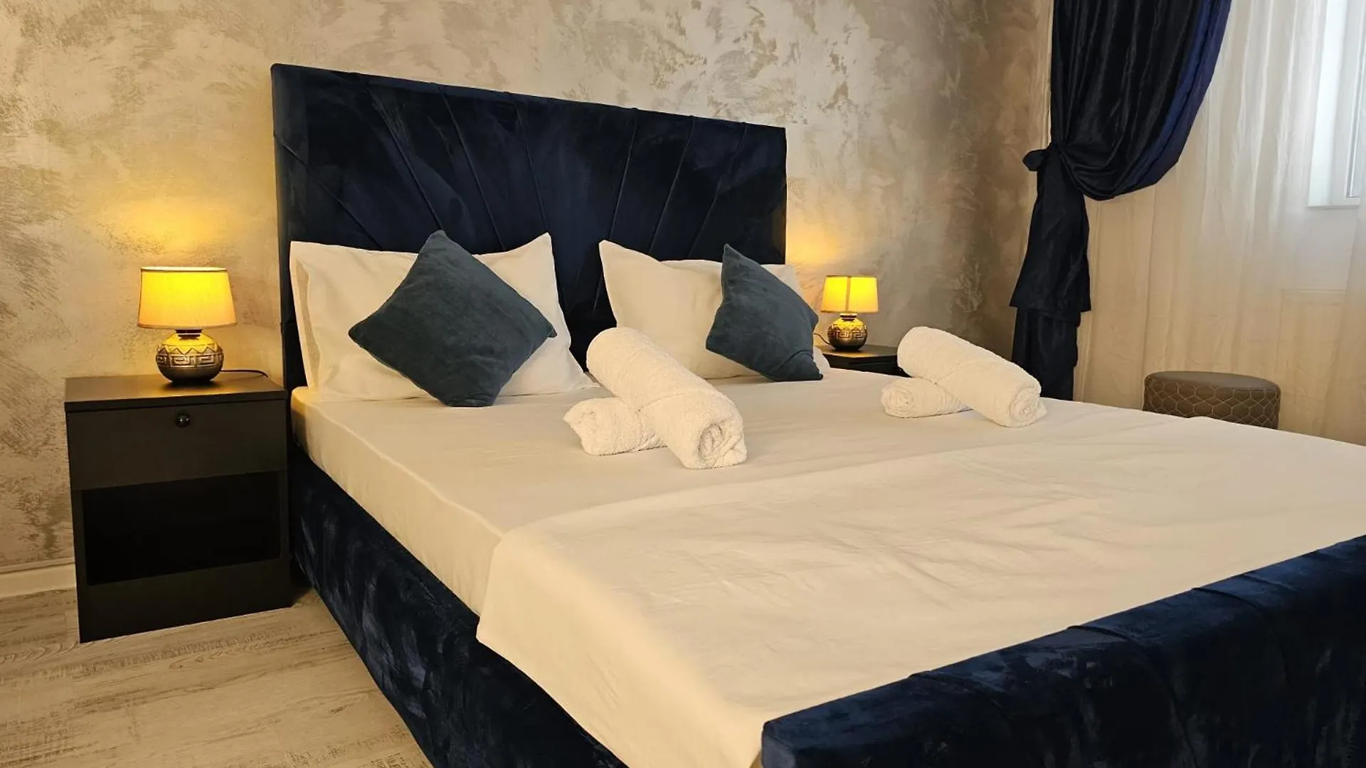 89 Rooms Boutique Bucureşti B&B