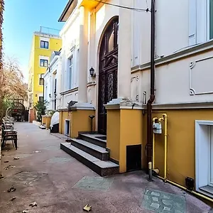 5 Stars High Bucarest