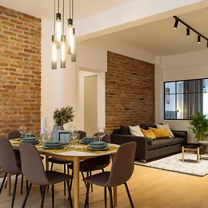 Bright 3br Flat - Location - View Balcony דירה