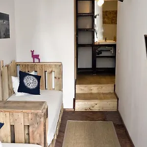 Victoria Poshtel Bukarest